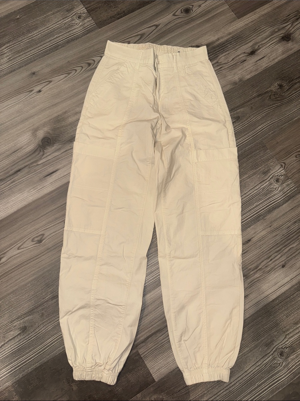 American Eagle women’s  Cream Utility Jogger Pants size 000 regular stretch